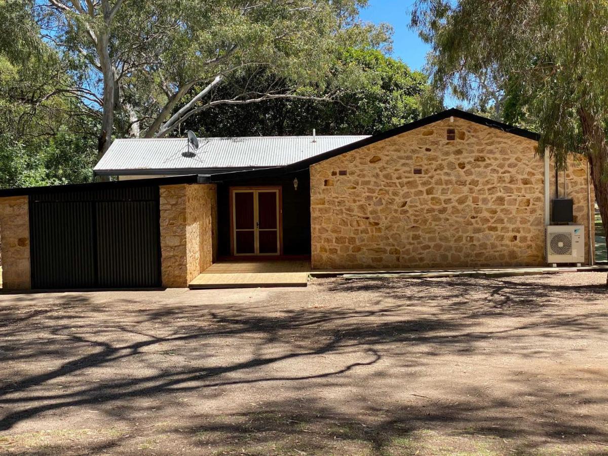 ホテル Adelaide Brownhill Creek Tourist Park エクステリア 写真