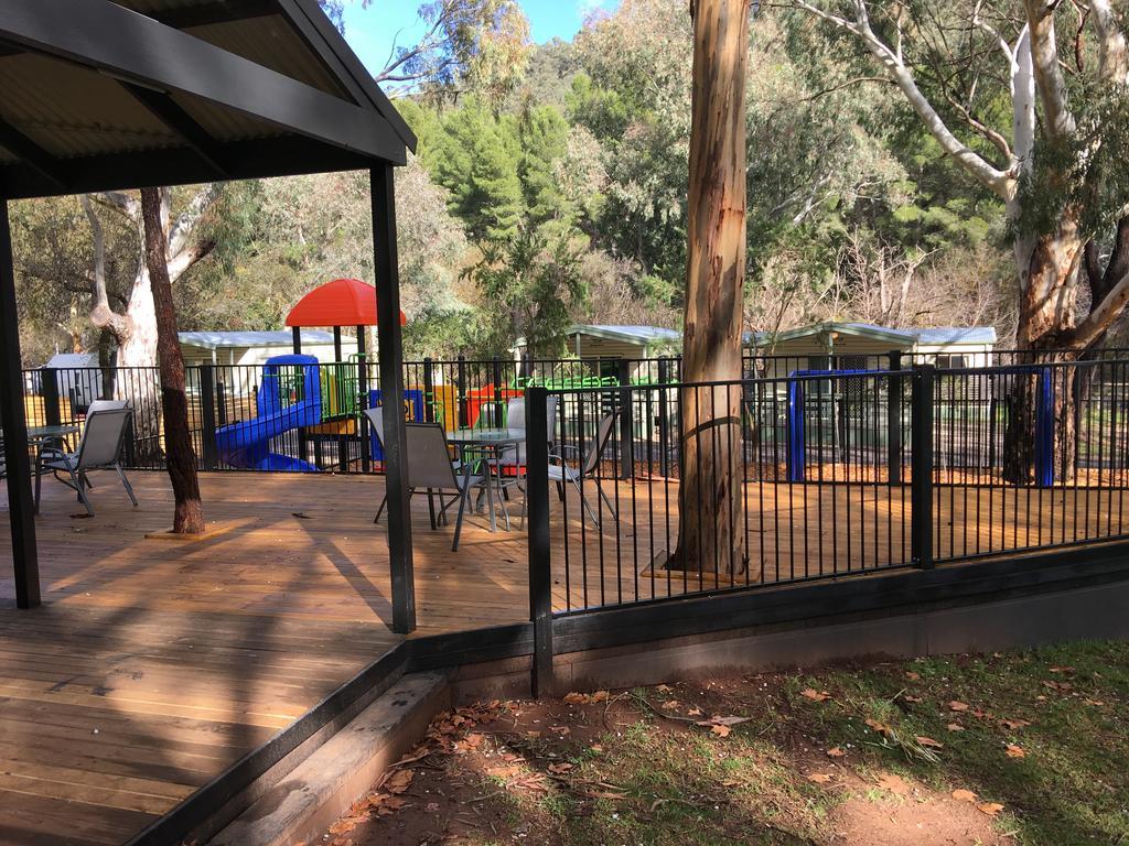 ホテル Adelaide Brownhill Creek Tourist Park エクステリア 写真