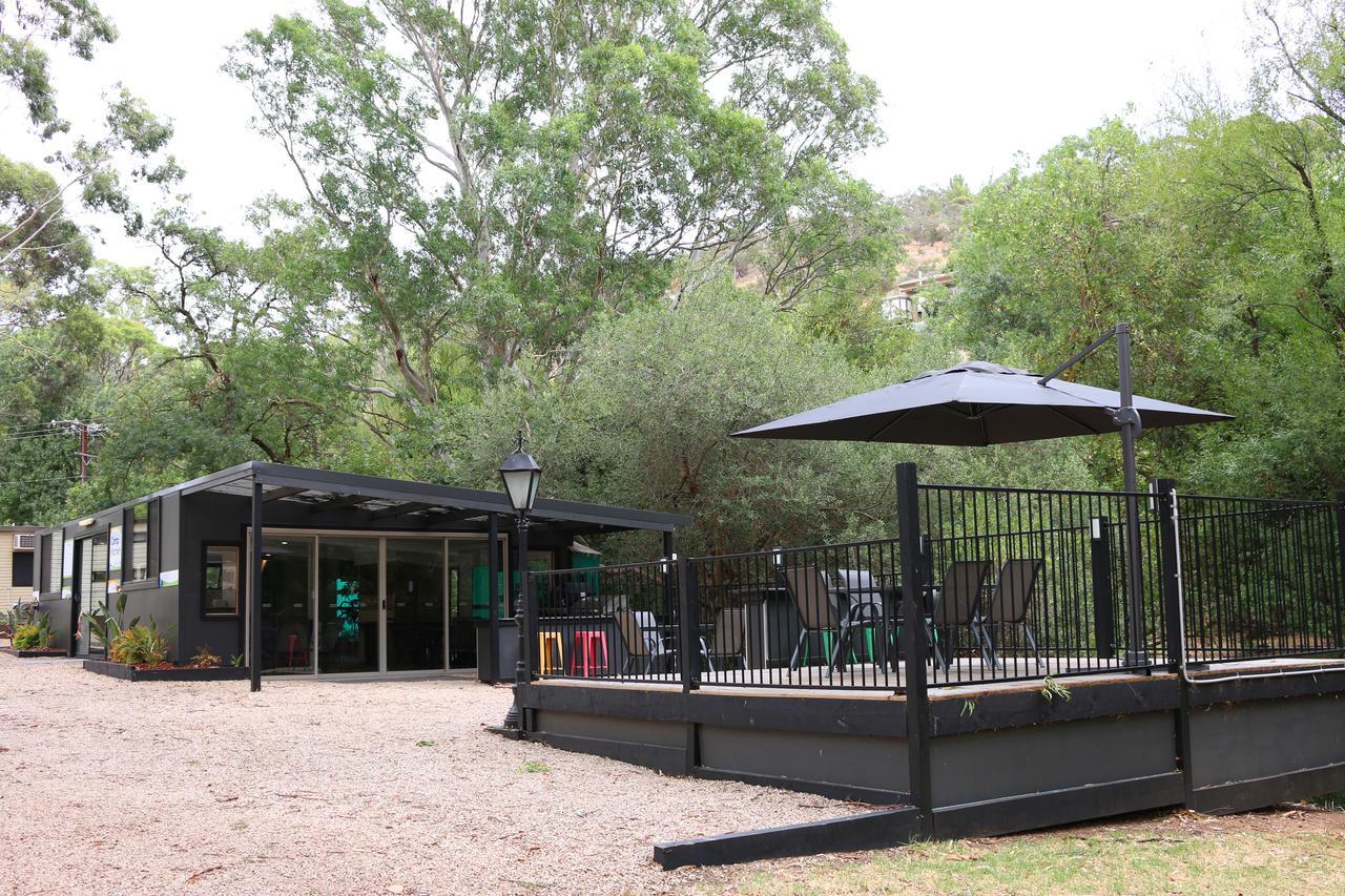 ホテル Adelaide Brownhill Creek Tourist Park エクステリア 写真
