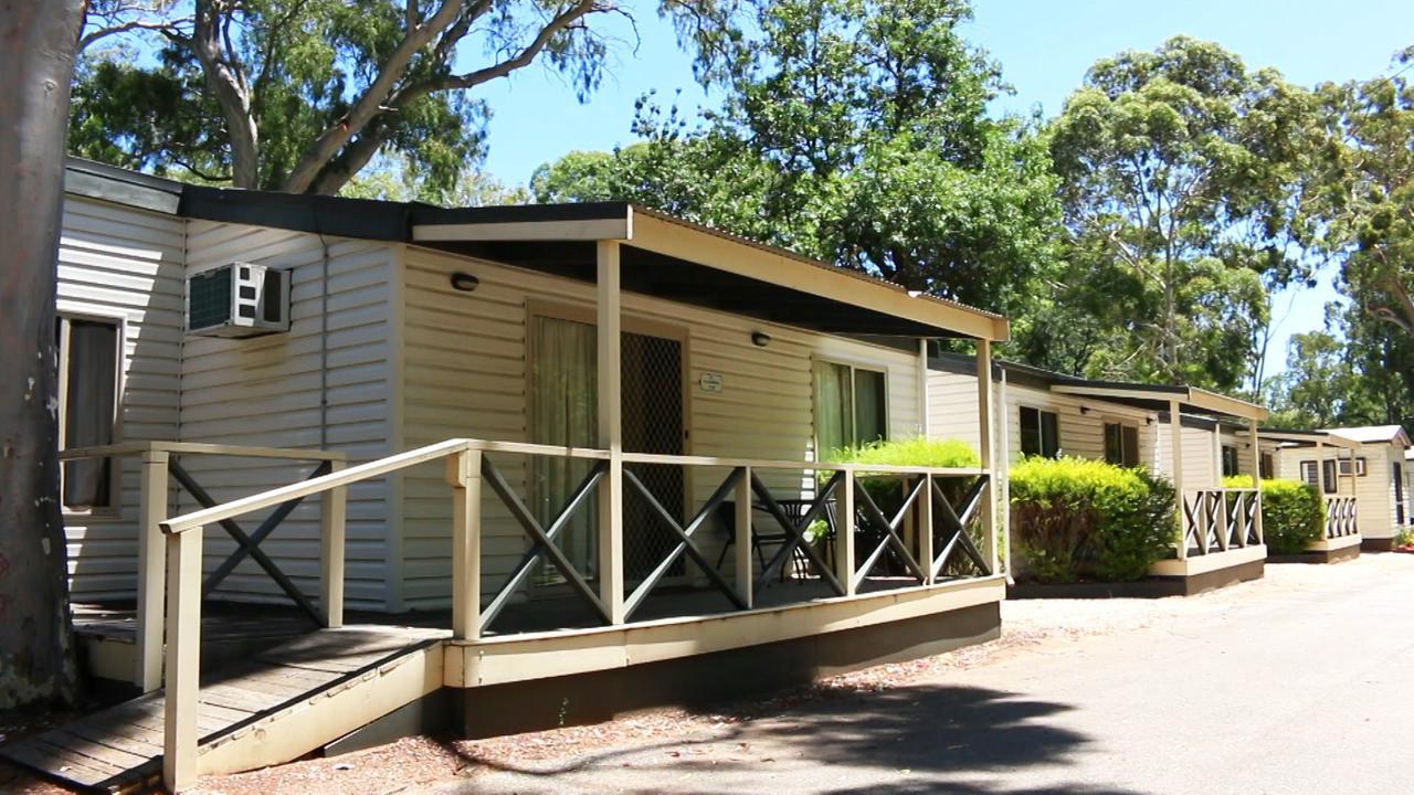 ホテル Adelaide Brownhill Creek Tourist Park エクステリア 写真