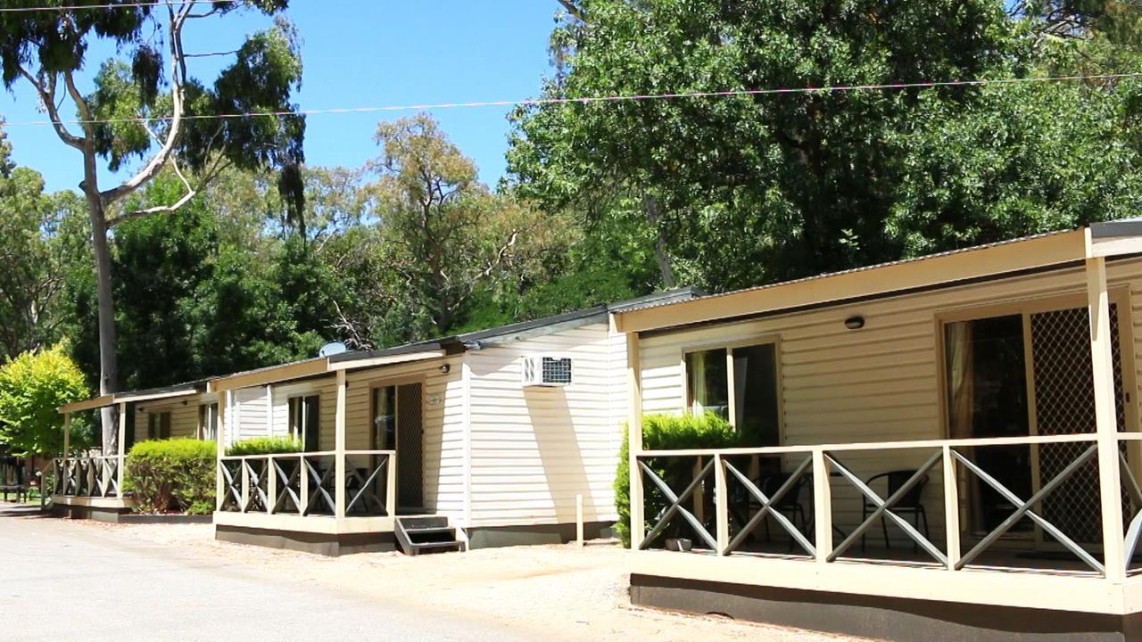 ホテル Adelaide Brownhill Creek Tourist Park エクステリア 写真